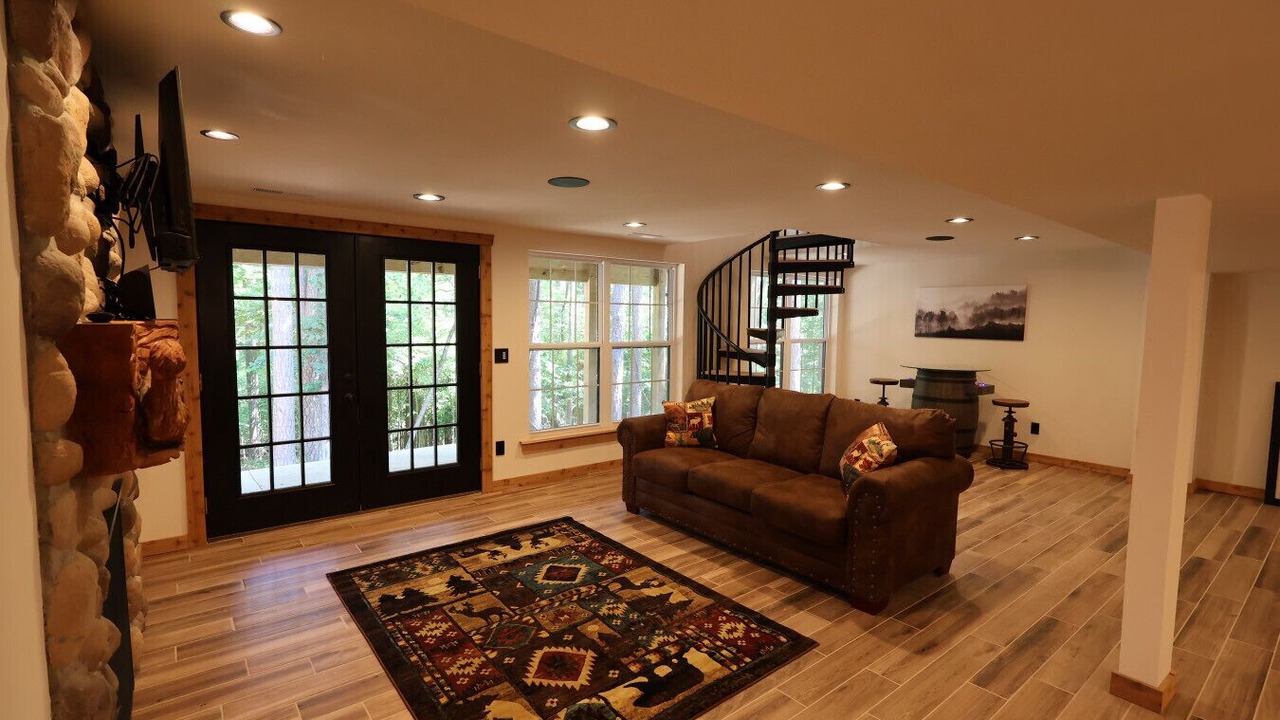 Photo of Others in Imperial