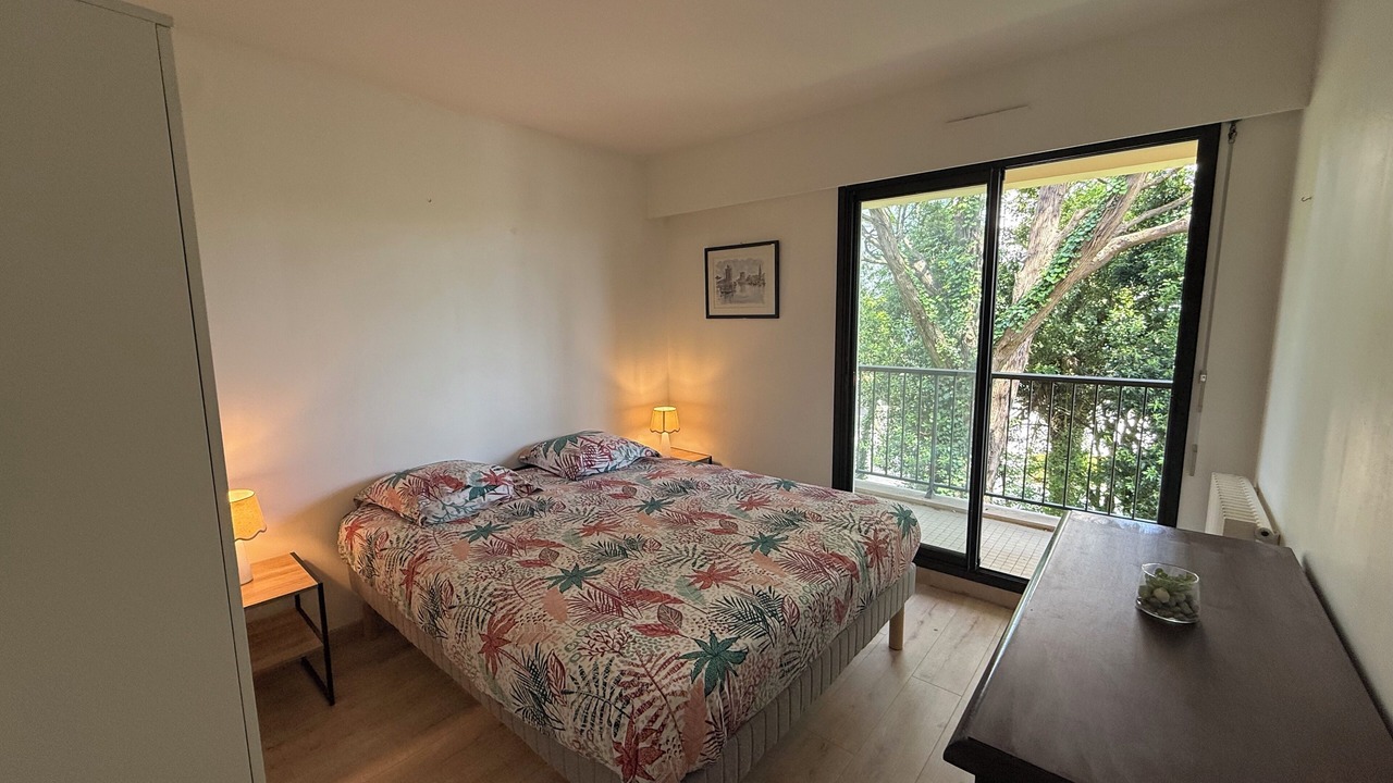 Photo of Bedroom in Bayonne