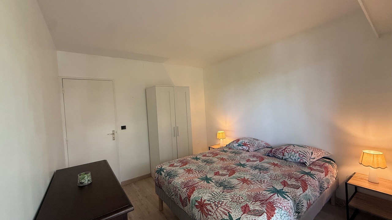 Photo of Bedroom in Bayonne