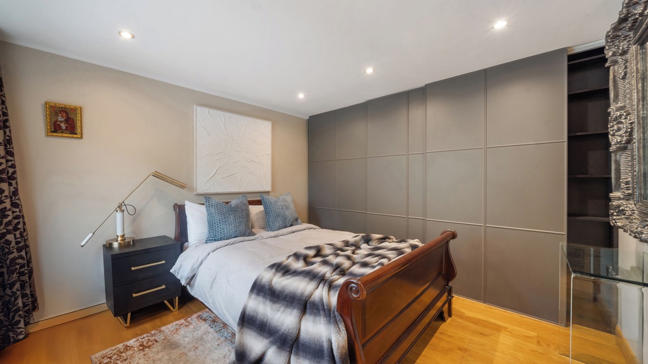 Photo of Bedroom in Hobbayne