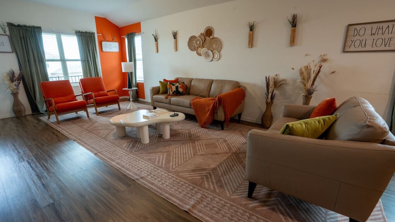 Photo of Livingroom in Hutto