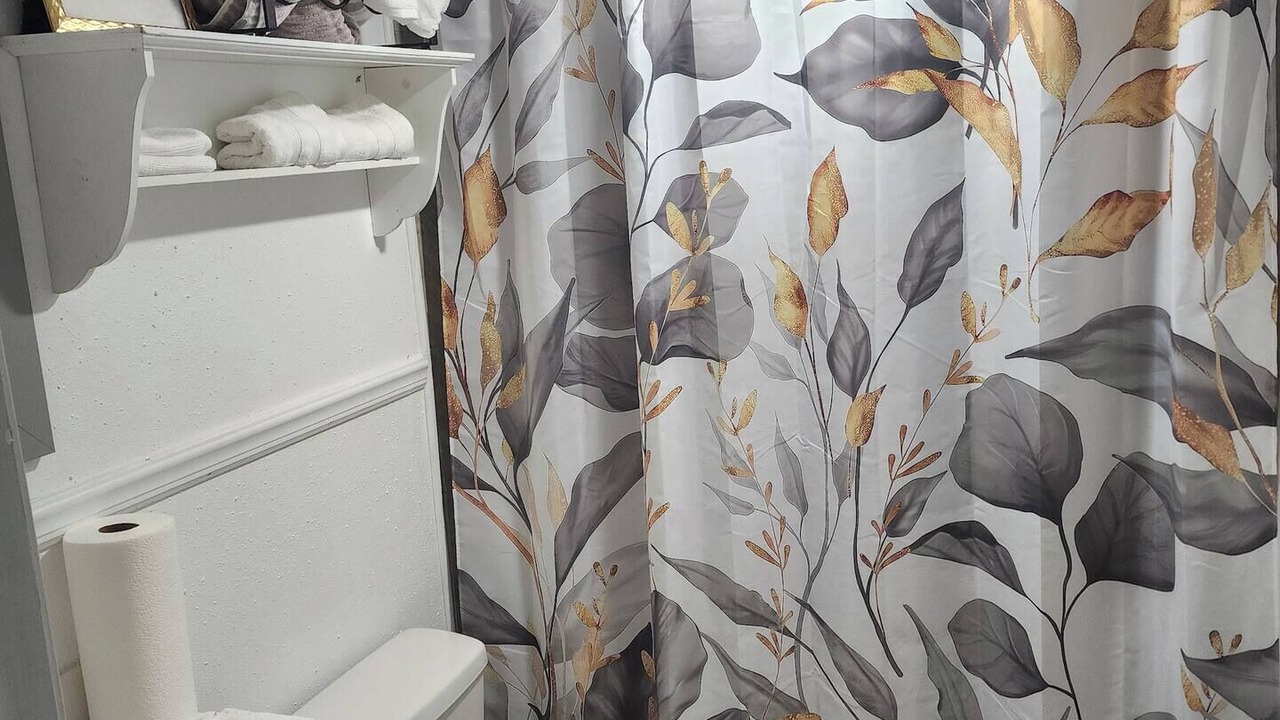 Photo of Bathroom in Many