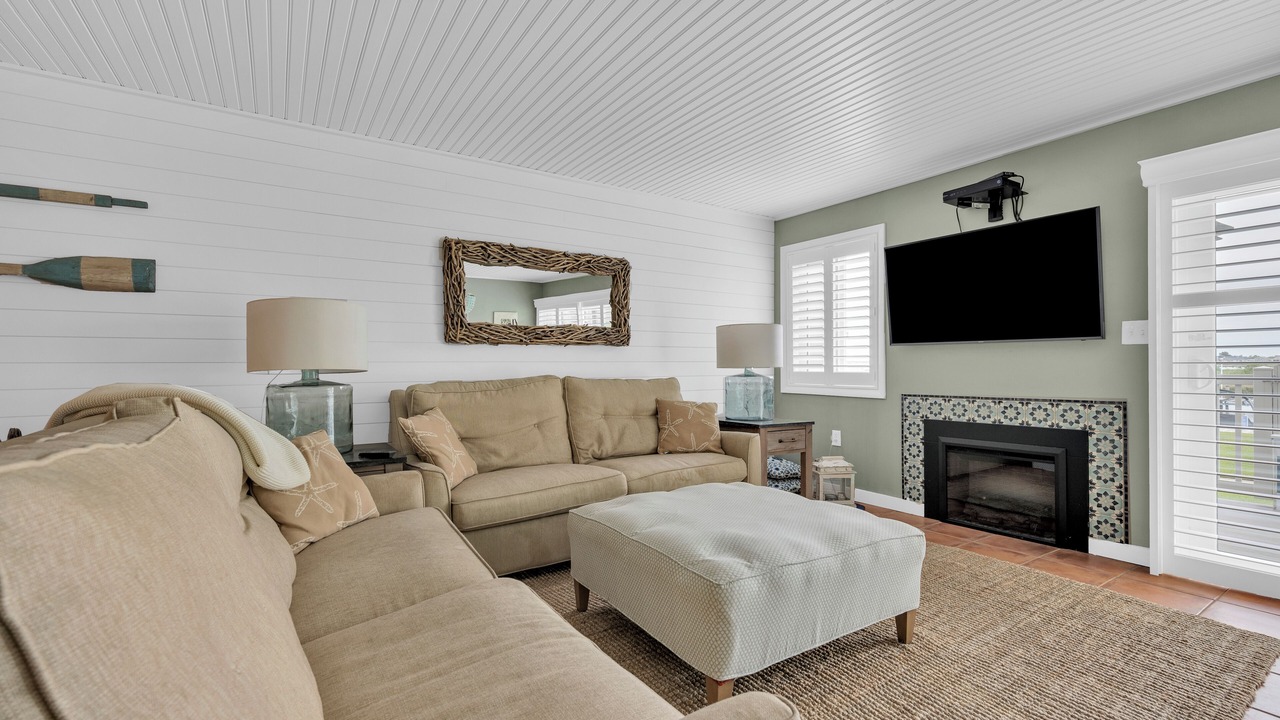 Photo of Livingroom in Heron Harbour Isle