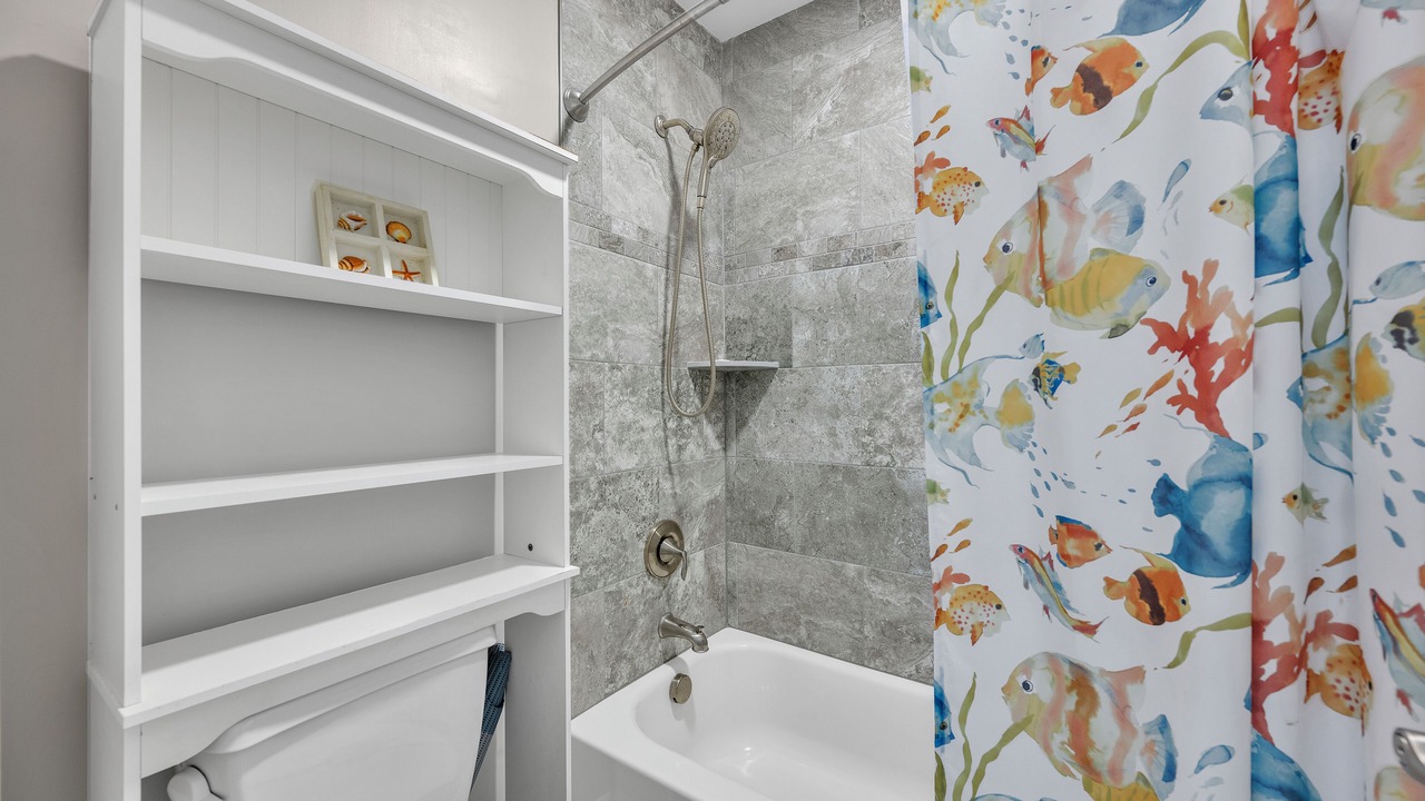Photo of Bathroom in Heron Harbour Isle