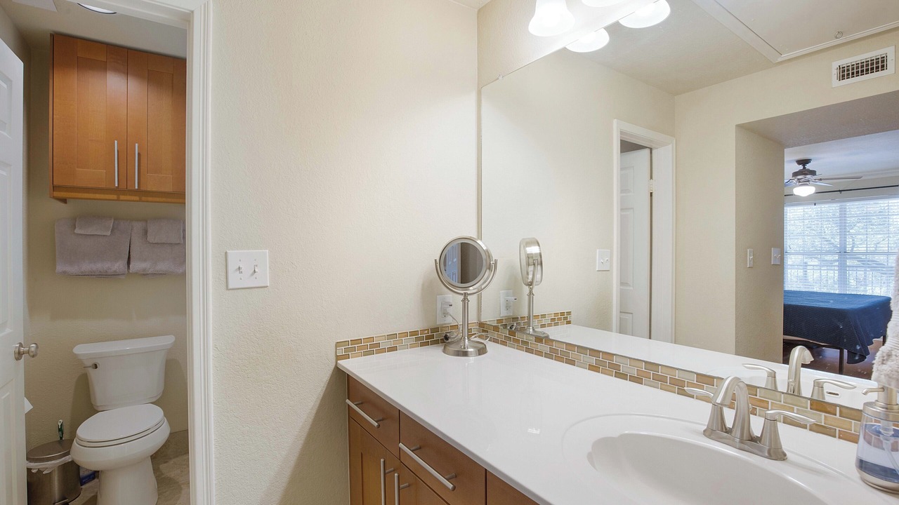 Photo of Bathroom in Allandale