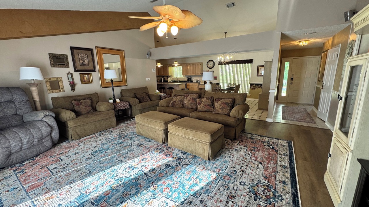 Photo of Livingroom in Crestview