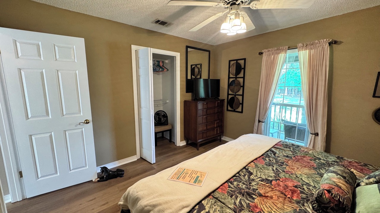 Photo of Bedroom in Crestview