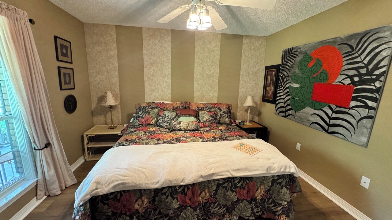 Photo of Bedroom in Crestview