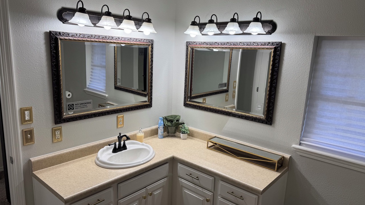 Photo of Bathroom in Winslow