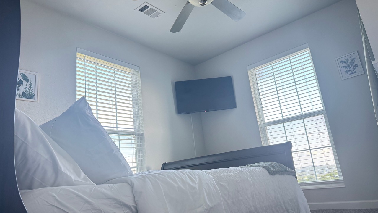 Photo of Bedroom in Winslow