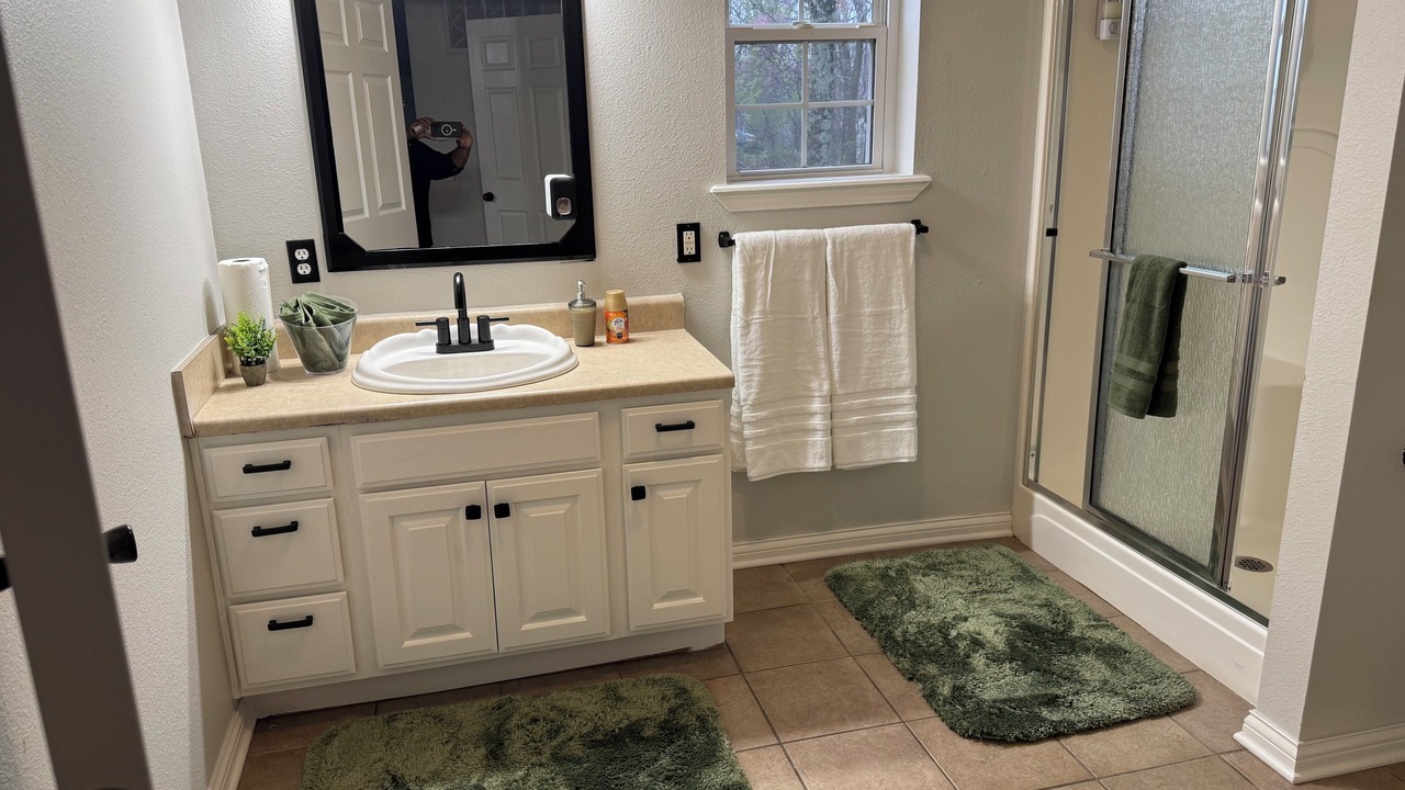 Photo of Bathroom in Winslow