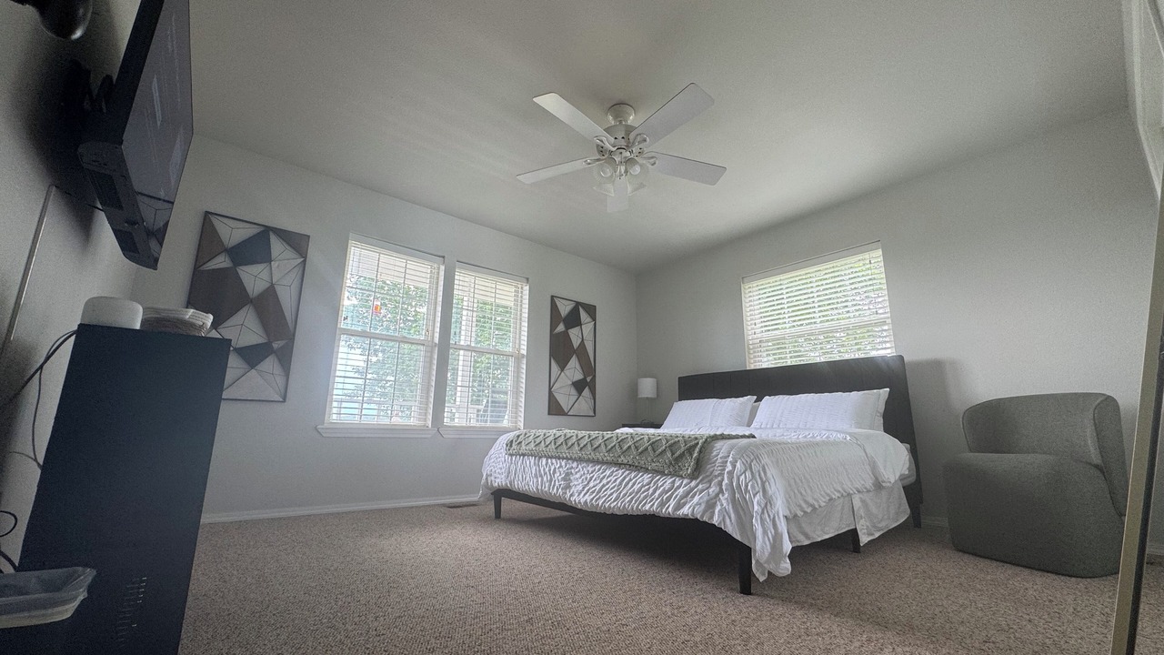 Photo of Bedroom in Winslow
