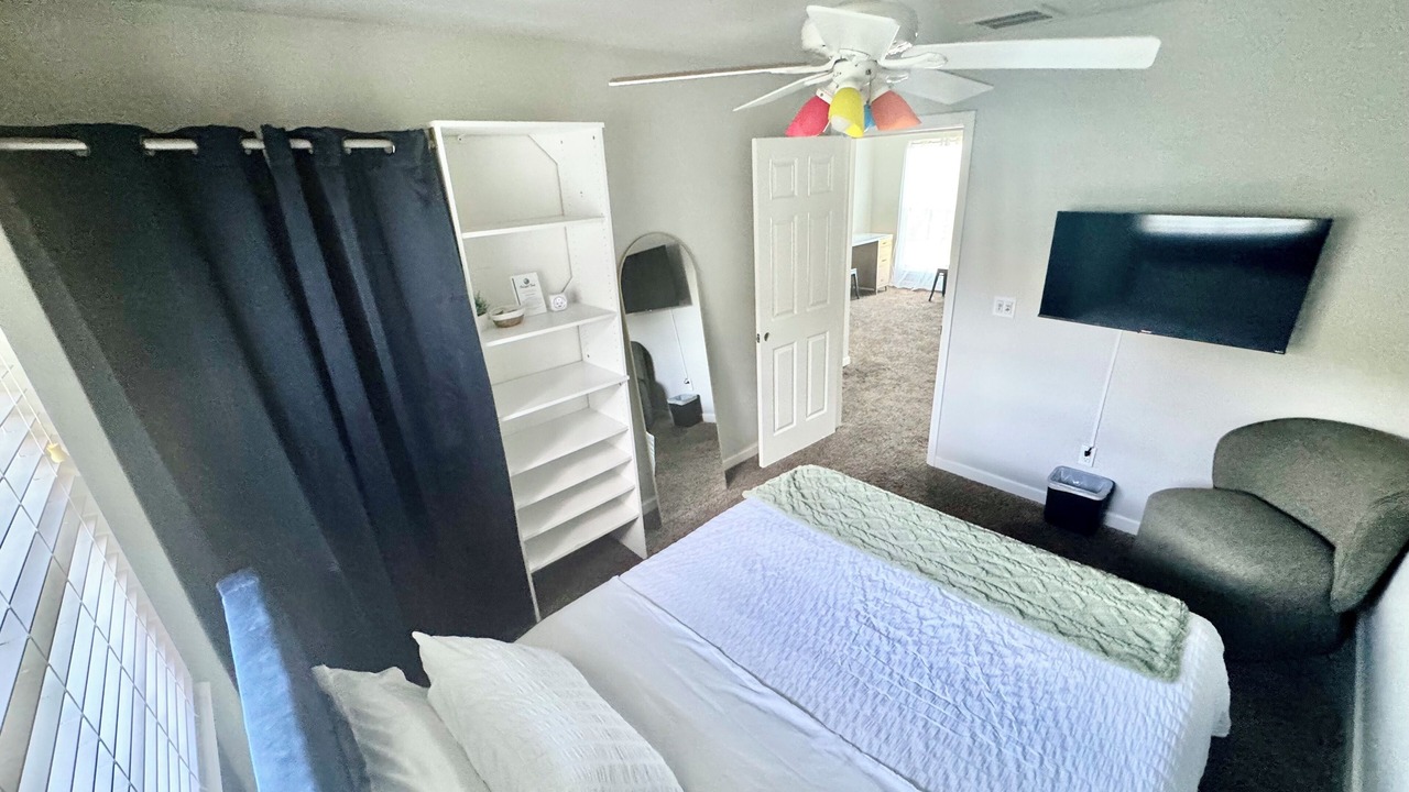Photo of Bedroom in Winslow