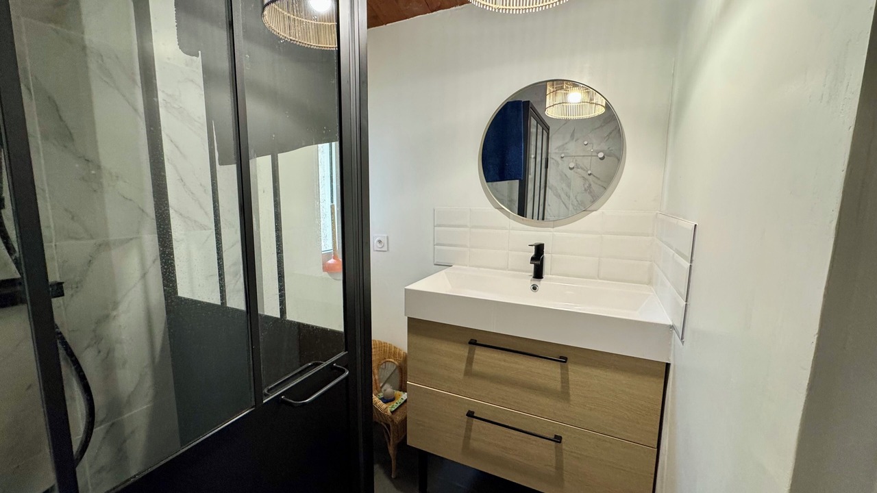 Photo of Bathroom in Belleville-sur-Vie