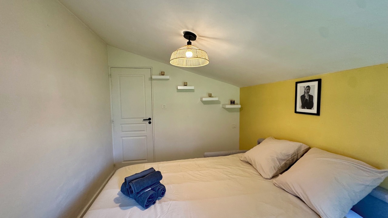 Photo of Bedroom in Belleville-sur-Vie