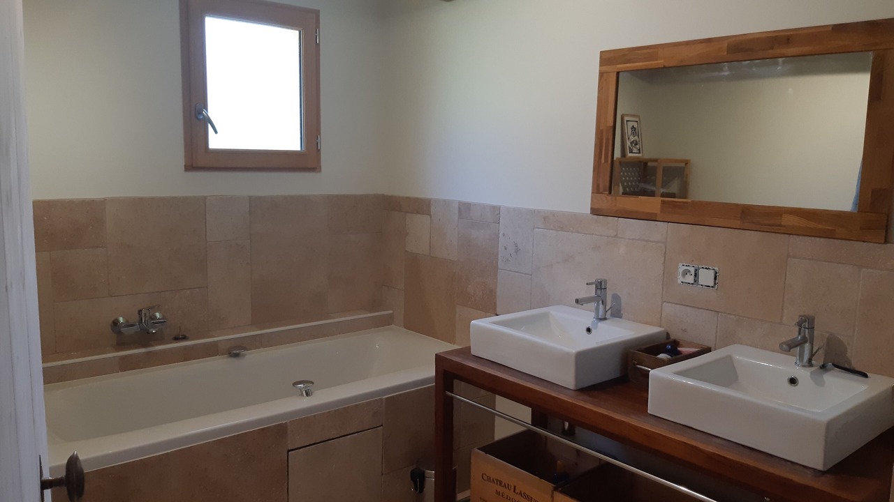 Photo of Bathroom in Sabres