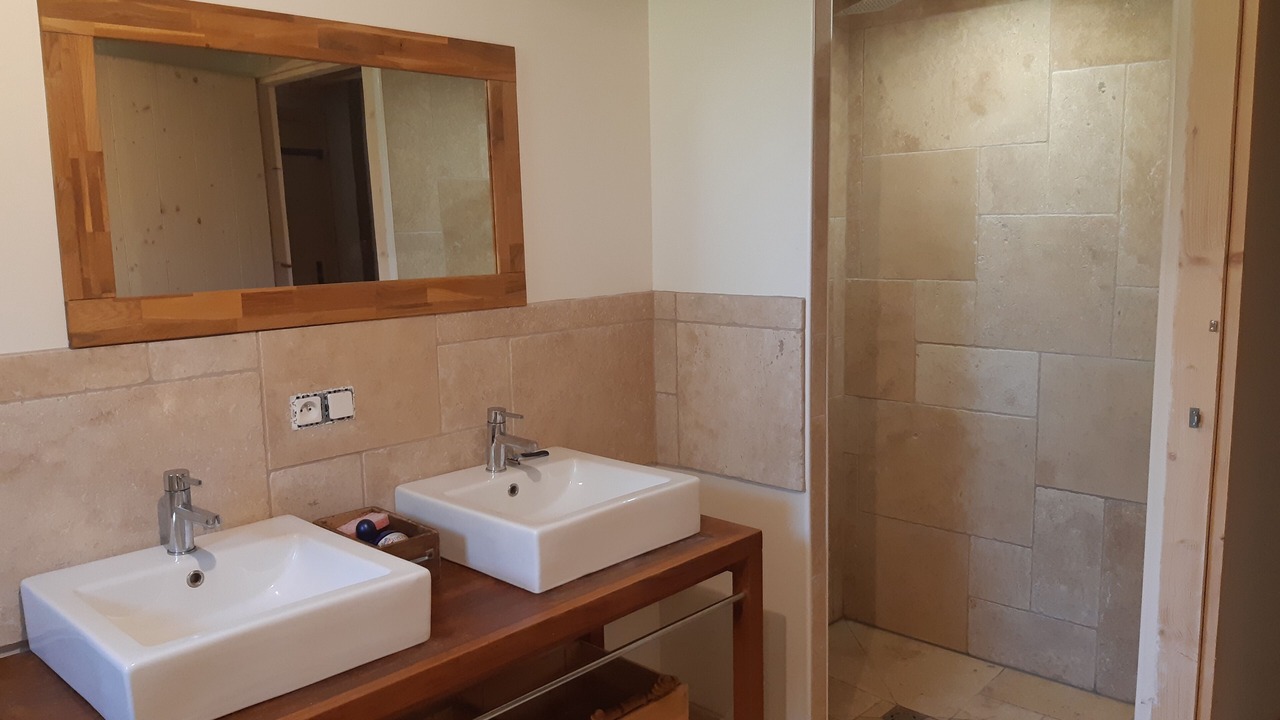 Photo of Bathroom in Sabres