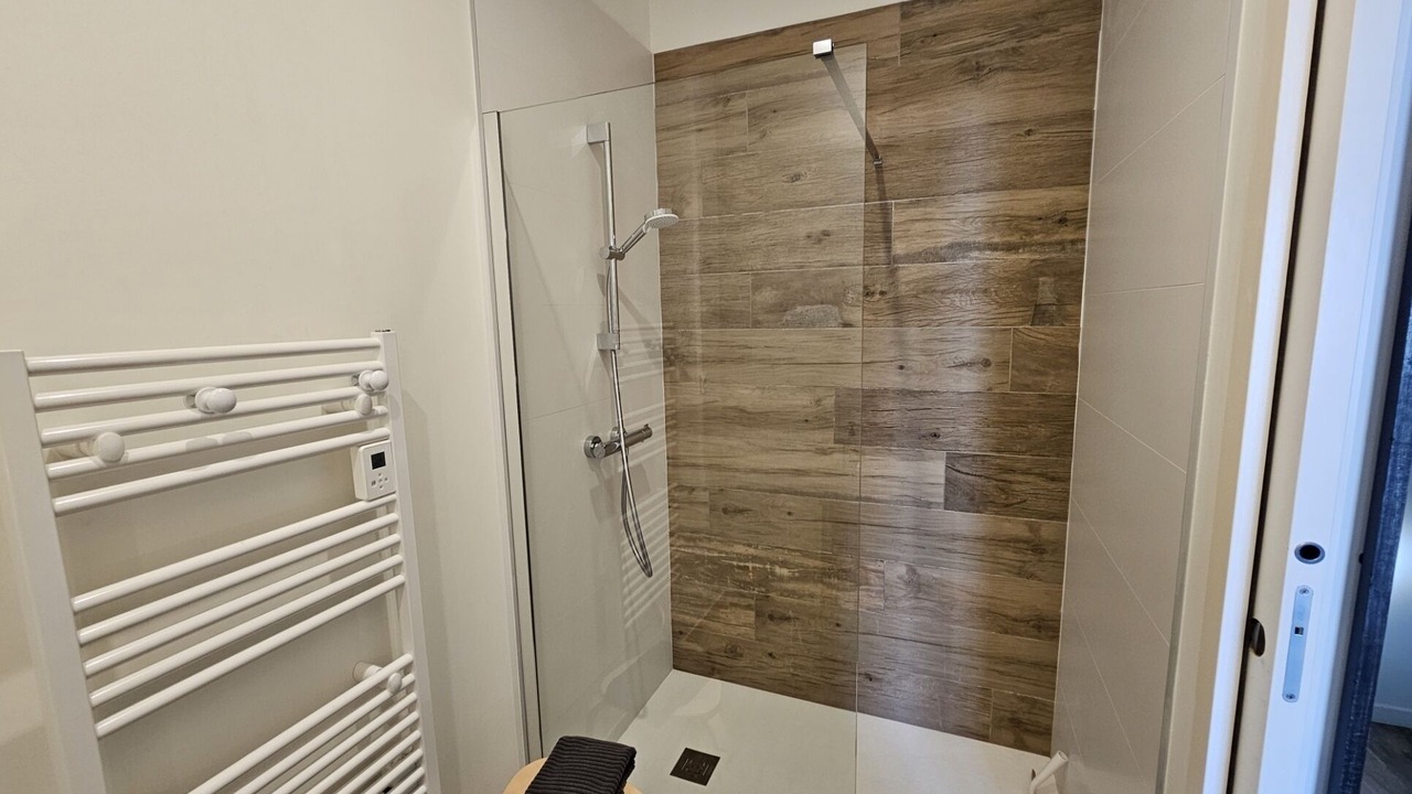 Photo of Bathroom in Genas