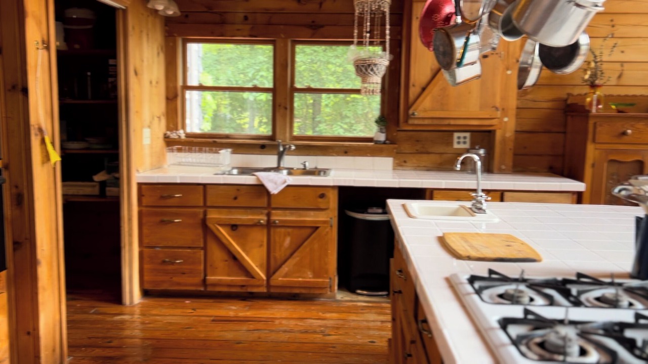 Photo of Kitchen in Cook Station