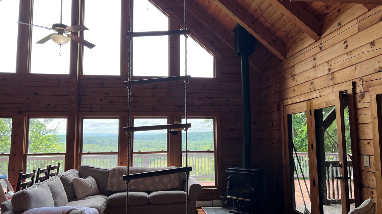 Photo of Livingroom in Cook Station