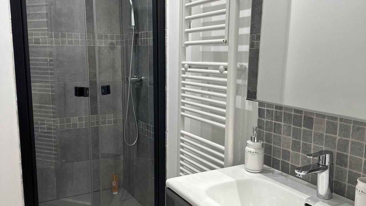 Photo of Bathroom in Anduze