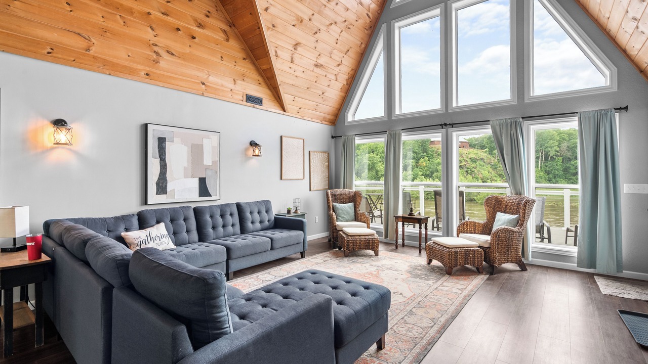 Photo of Livingroom in Doniphan