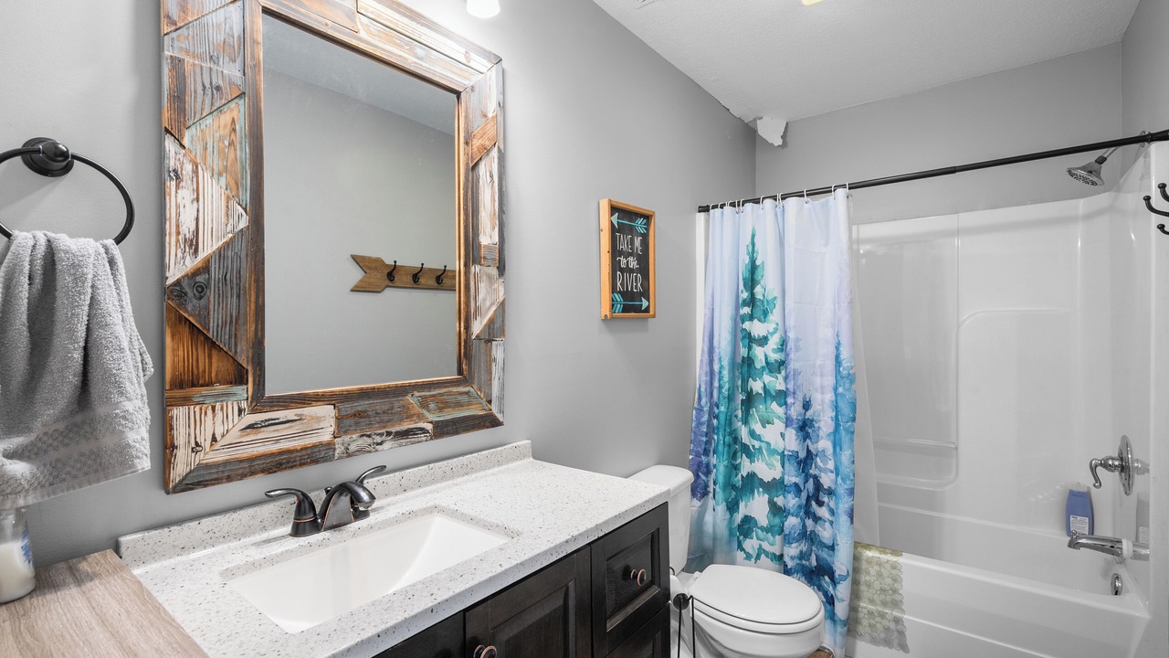 Photo of Bathroom in Doniphan
