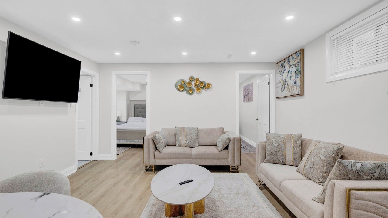 Photo of Livingroom in Mount Pleasant