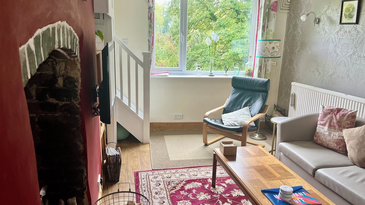 Photo of Livingroom in Newtown