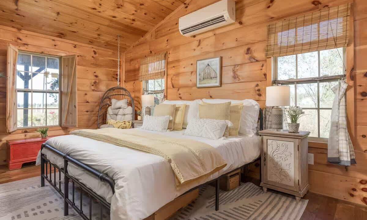 Photo of Bedroom in Valley Head