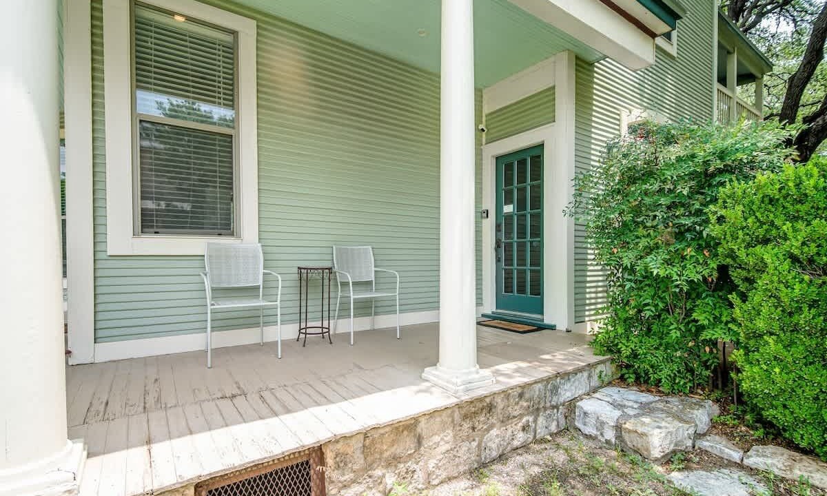 Photo of Patio Balcony in Johnson City