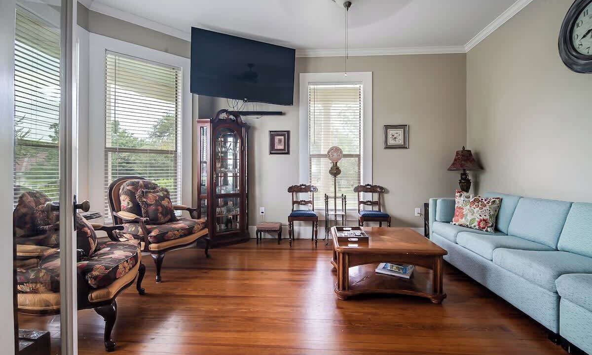 Photo of Livingroom in Johnson City