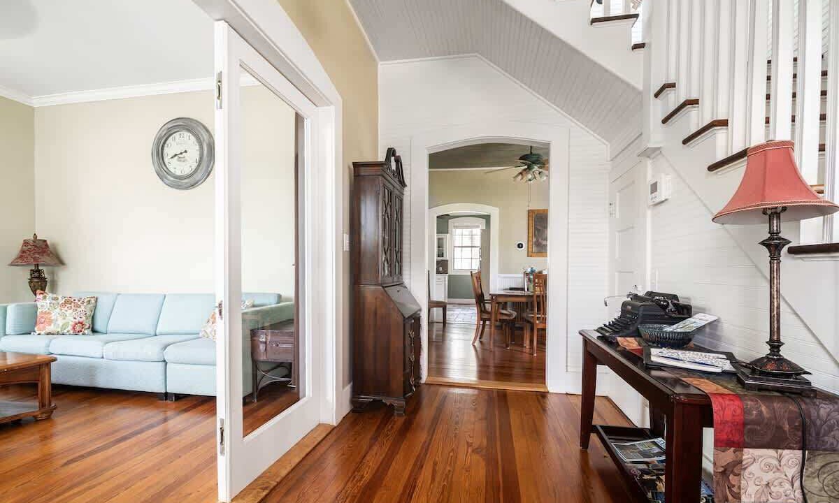 Photo of Livingroom in Johnson City