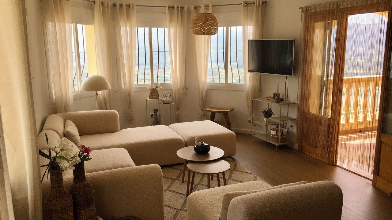 Photo of Livingroom in Jalon