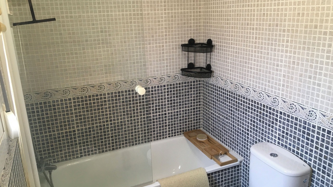 Photo of Bathroom in Jalon
