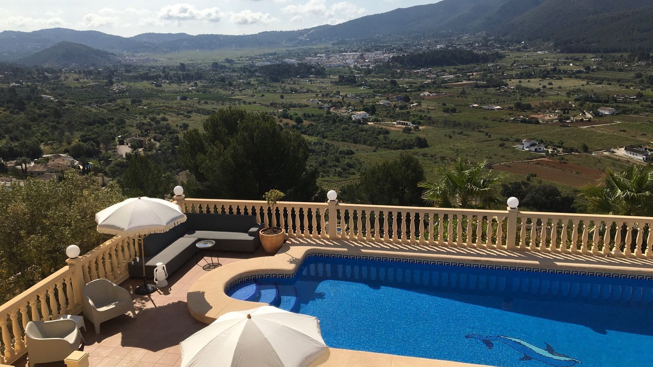 Photo of Outdoor in Jalon