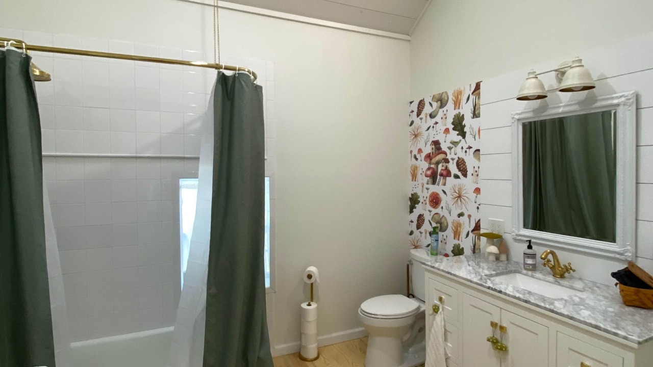 Photo of Bathroom in Signal Mountain