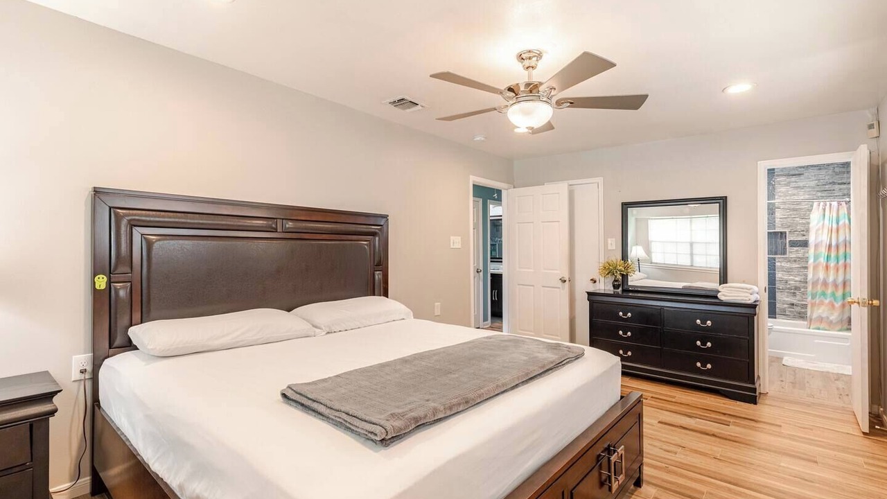 Photo of Bedroom in Clodine