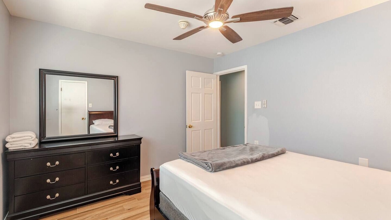 Photo of Bedroom in Clodine