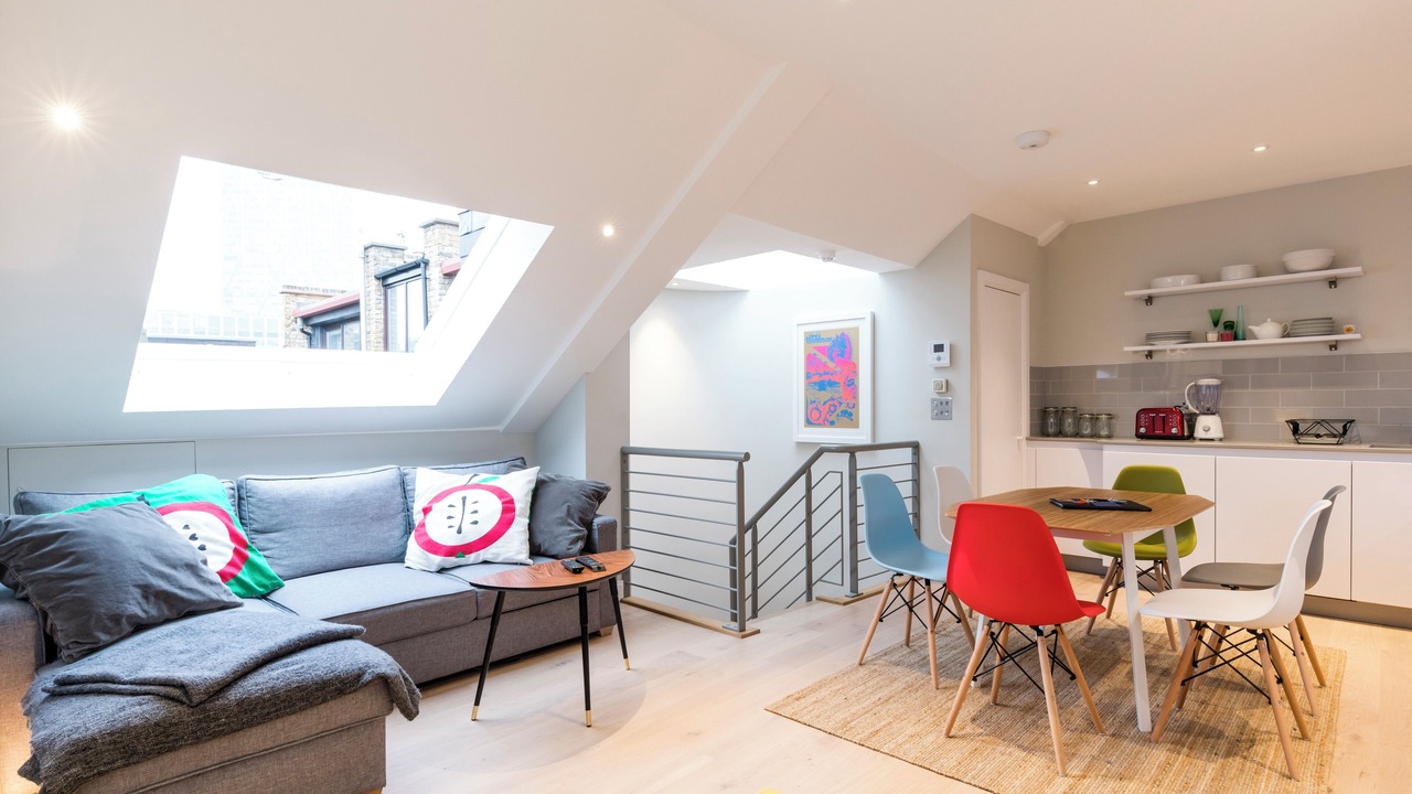 Photo of Others in Whitechapel