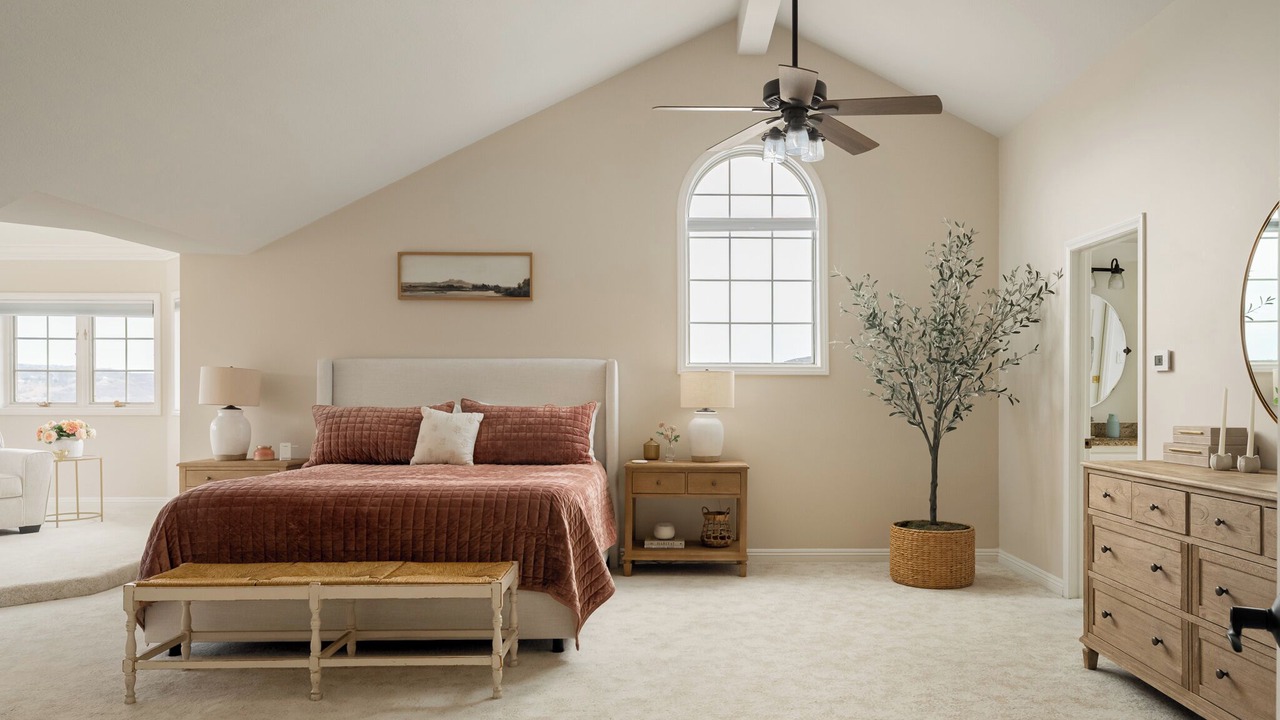 Photo of Bedroom in Lakeside