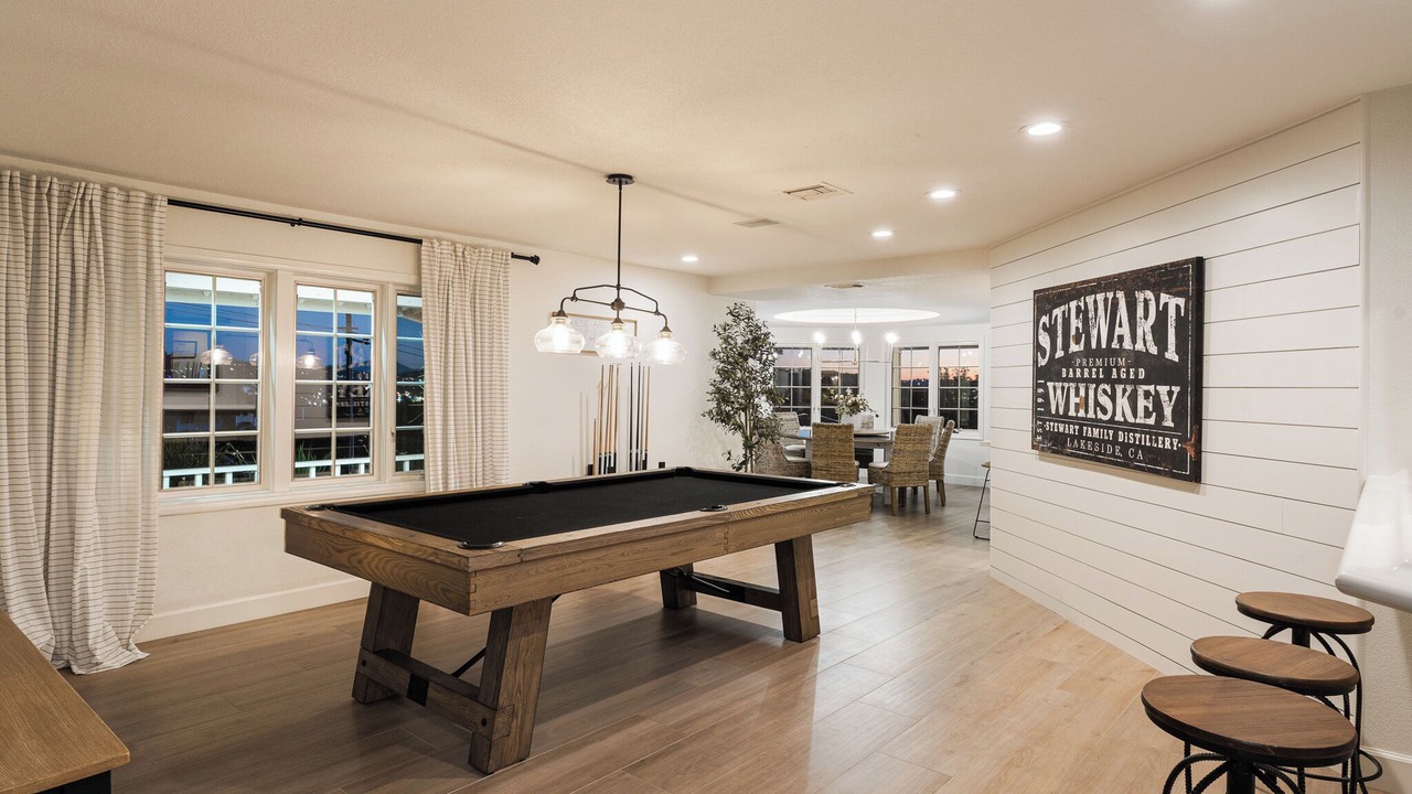 Photo of Bedroom in Lakeside
