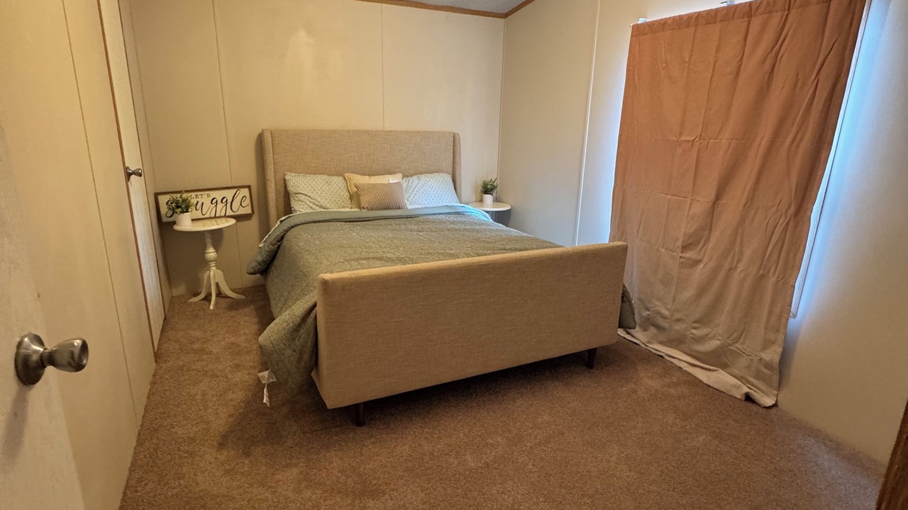 Photo of Bedroom in Claiborne