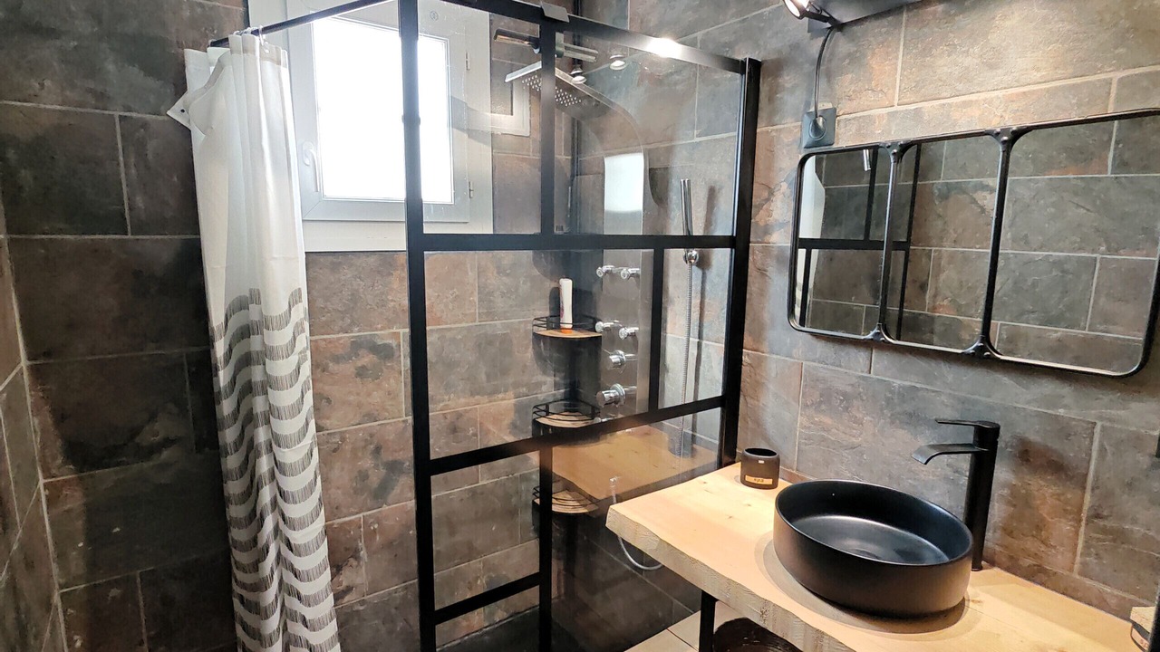 Photo of Bathroom in Olonne-sur-Mer