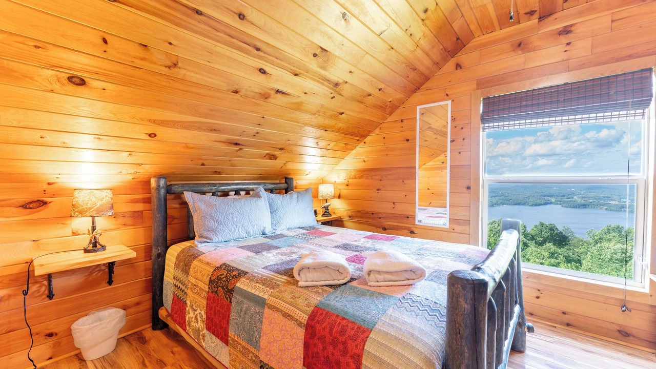 Photo of Bedroom in Bryant