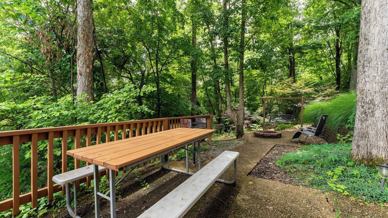 Photo of Outdoor in Bryant