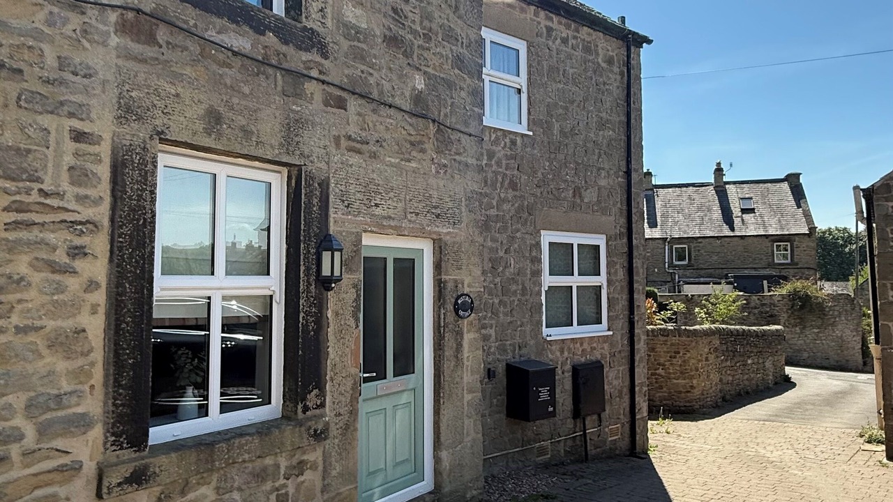 Photo of Outdoor in Litton