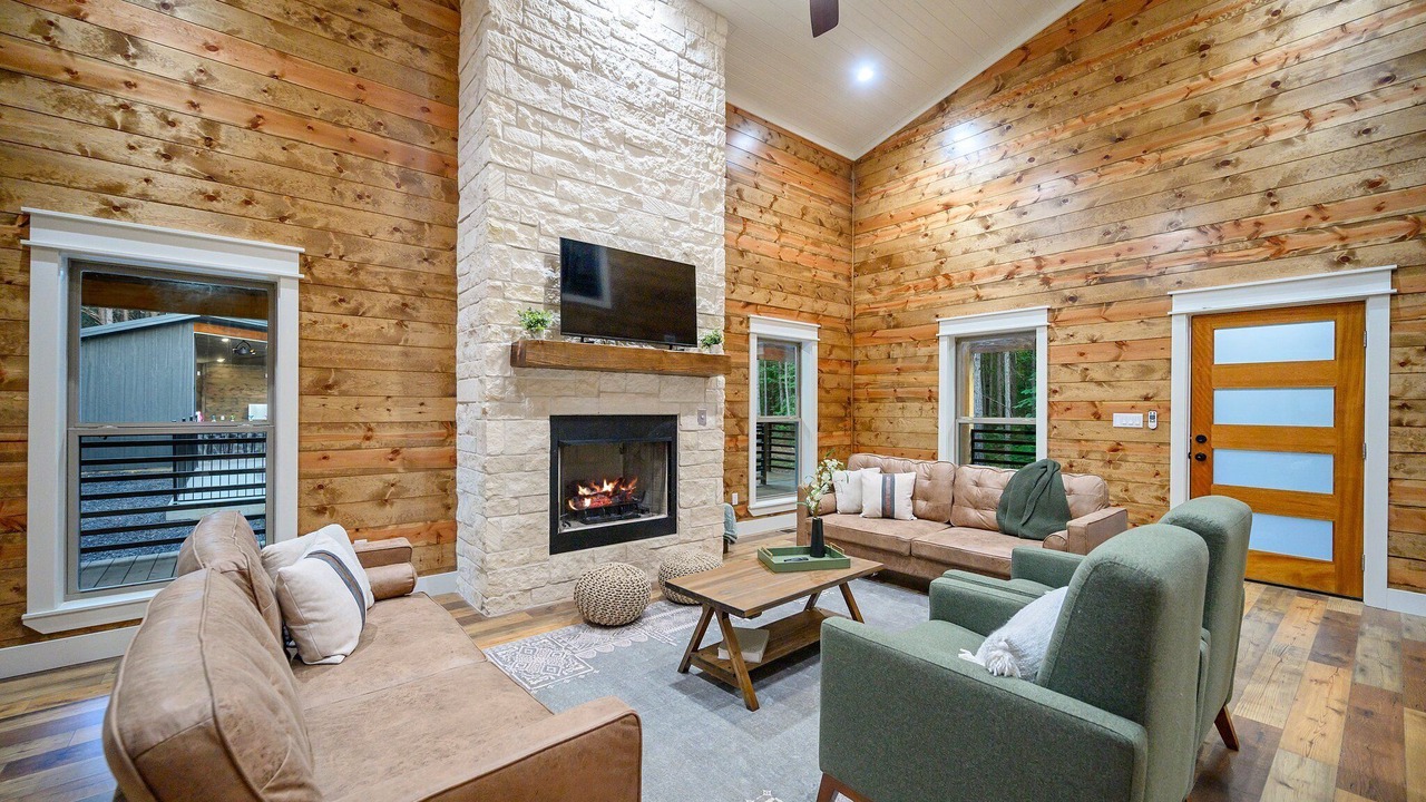 Photo of Livingroom in Pickens