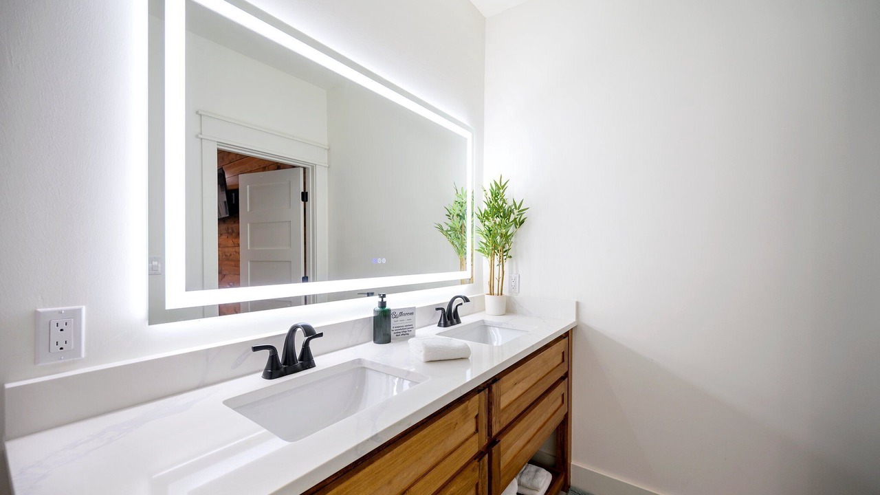 Photo of Bathroom in Pickens