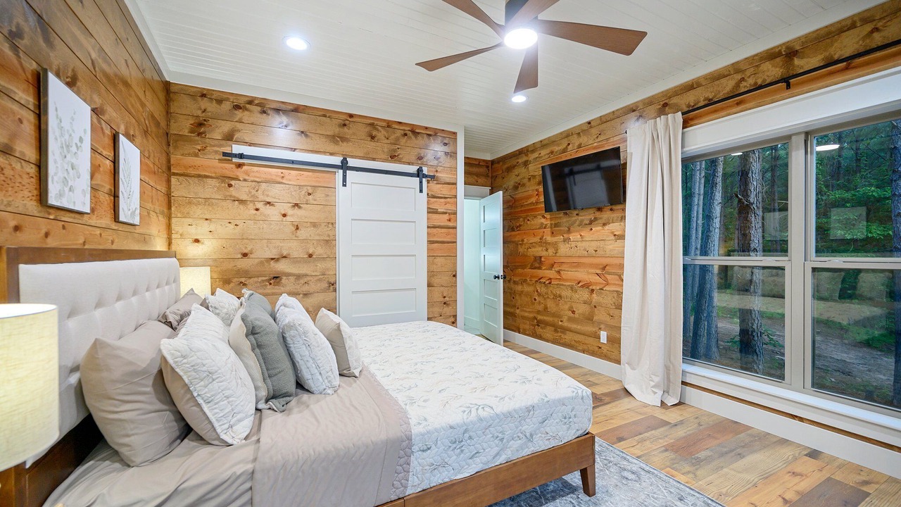 Photo of Bedroom in Pickens